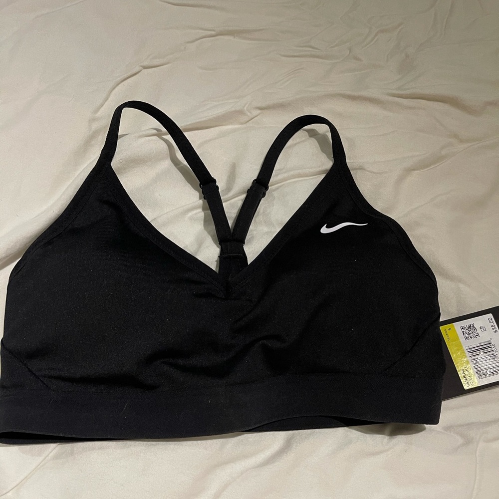 Nike Women's Indy Light-Support Sports Bra